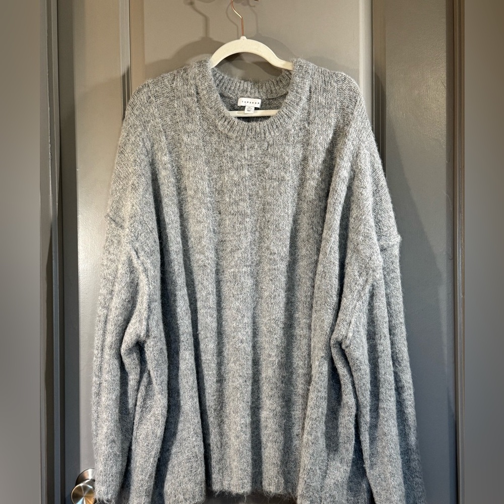 Topshop Women’s Heather Gray Oversized Crewneck Sweater - Picture 5 of 7